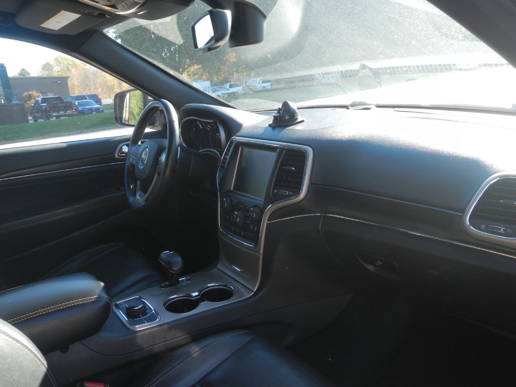 Photo 10 of this JEEP GRAND CHEROKEE