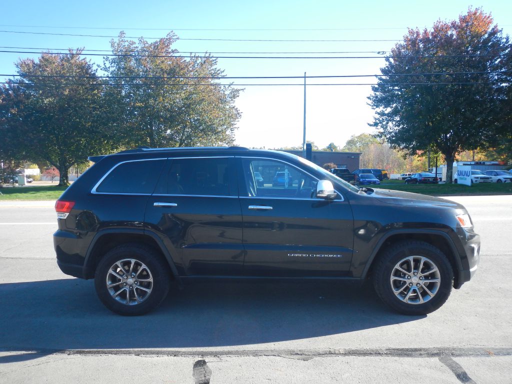 Photo 13 of this JEEP GRAND CHEROKEE