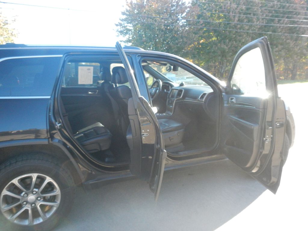 Photo 14 of this JEEP GRAND CHEROKEE