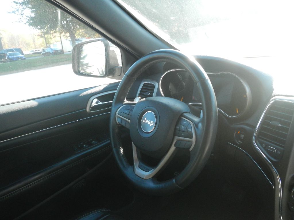 Photo 19 of this JEEP GRAND CHEROKEE