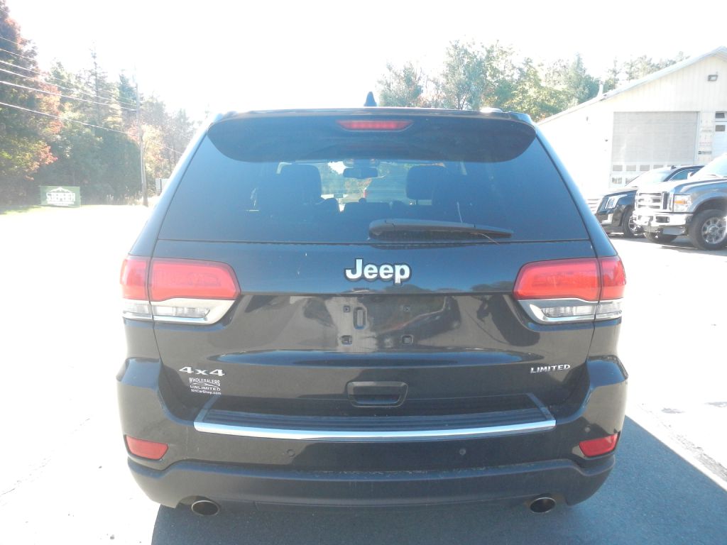 Photo 28 of this JEEP GRAND CHEROKEE