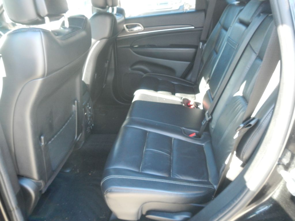 Photo 36 of this JEEP GRAND CHEROKEE