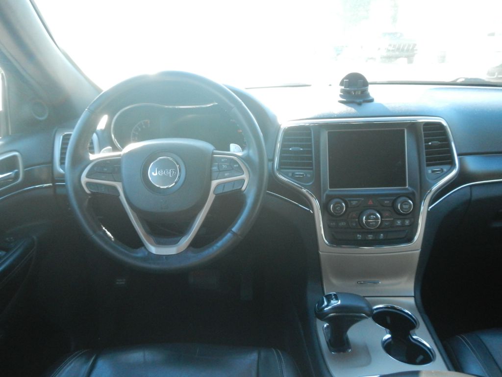 Photo 39 of this JEEP GRAND CHEROKEE