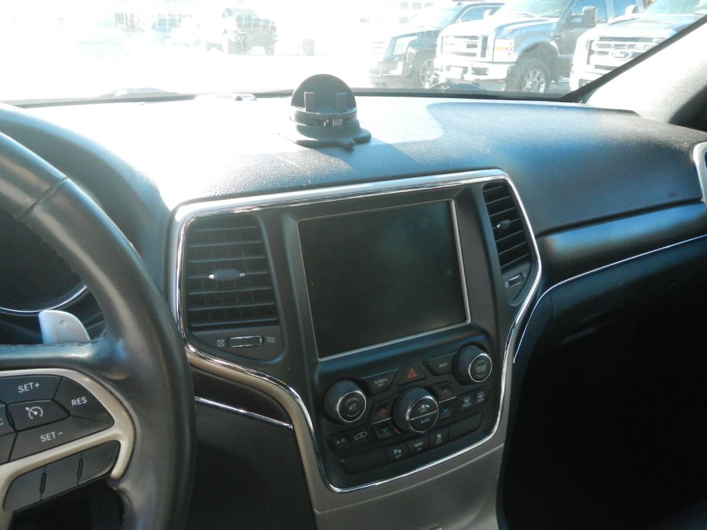Photo 45 of this JEEP GRAND CHEROKEE
