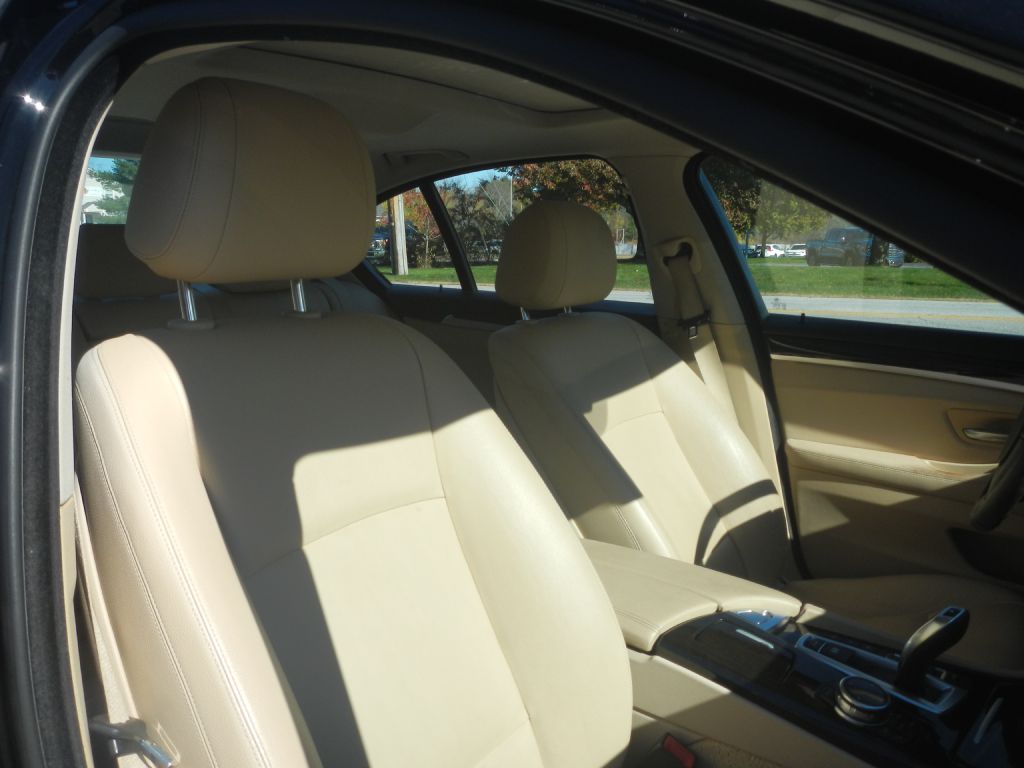 Photo 9 of this BMW 528