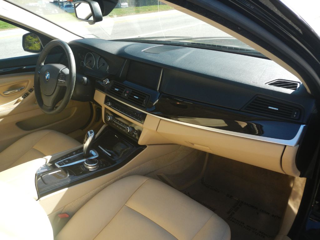 Photo 10 of this BMW 528