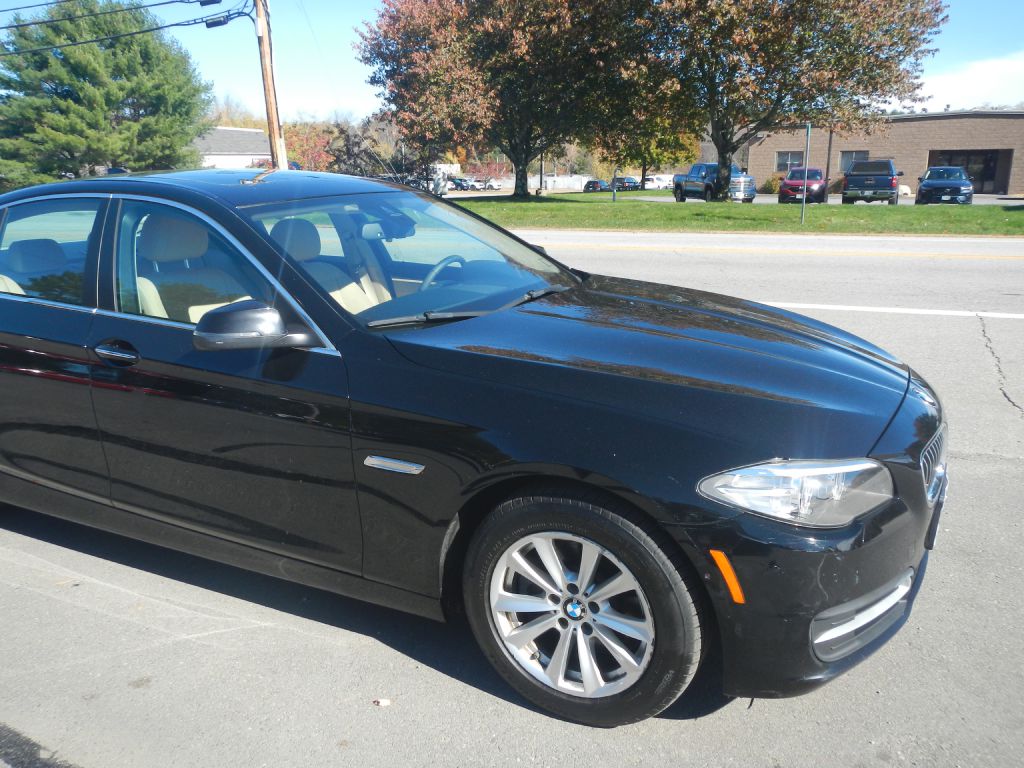 Photo 12 of this BMW 528