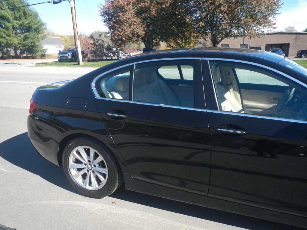 Photo 13 of this BMW 528