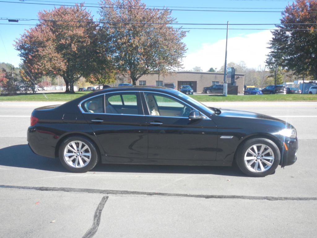 Photo 14 of this BMW 528