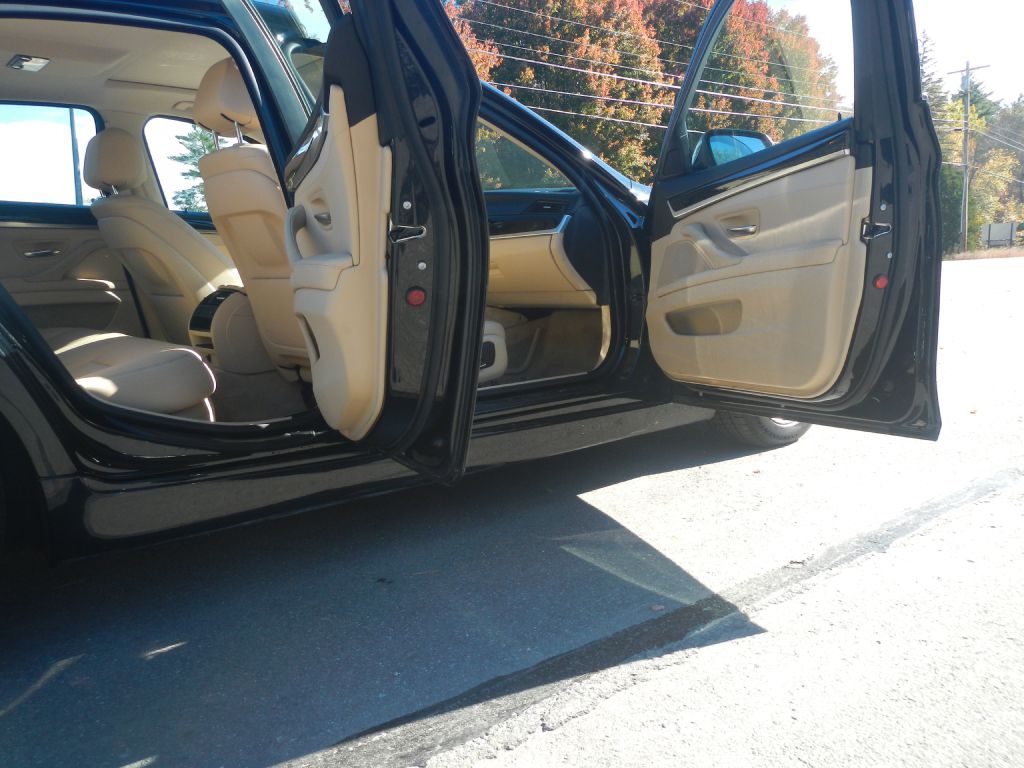 Photo 16 of this BMW 528