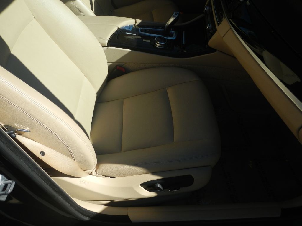 Photo 18 of this BMW 528