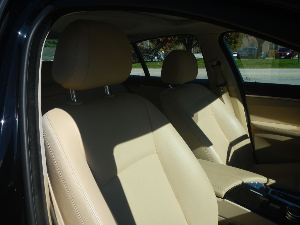 Photo 19 of this BMW 528