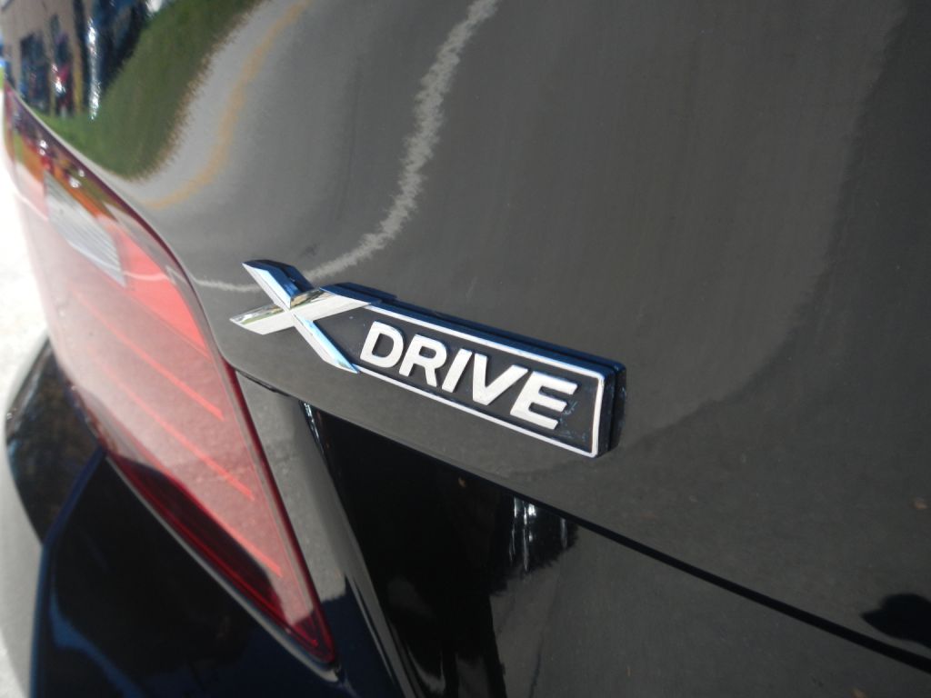 Photo 30 of this BMW 528