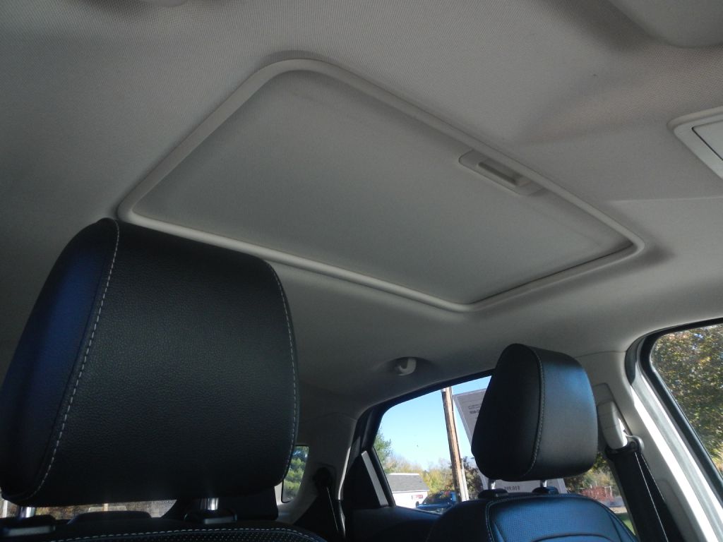 Photo 20 of this FORD ECOSPORT 4WD