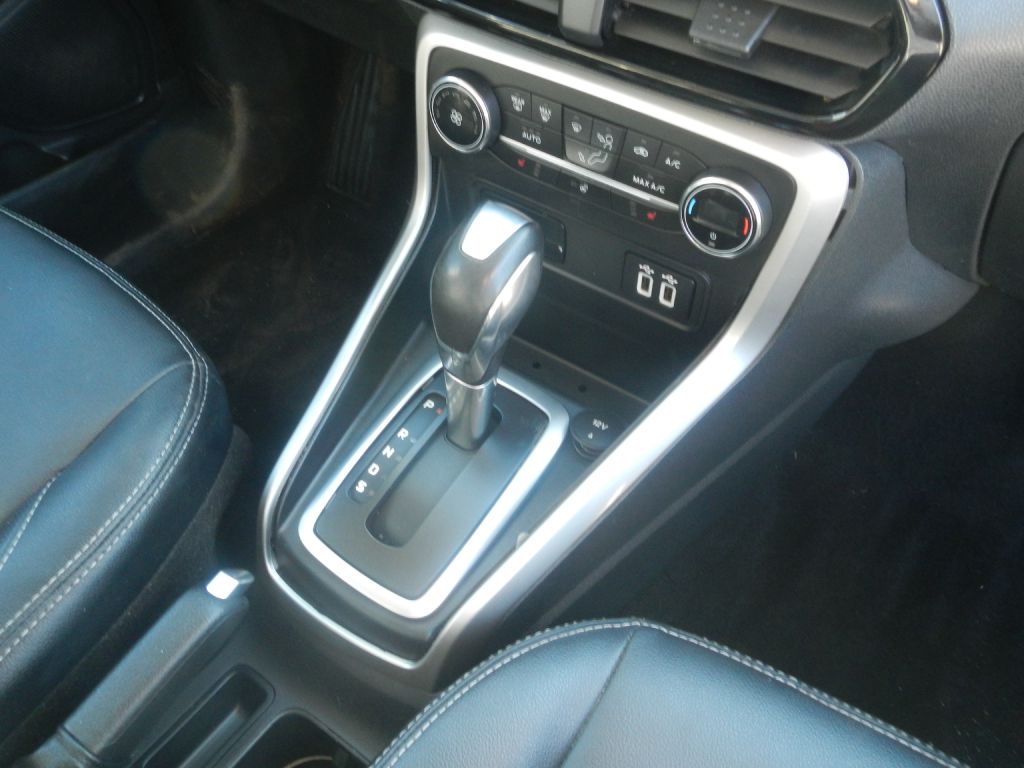 Photo 22 of this FORD ECOSPORT 4WD