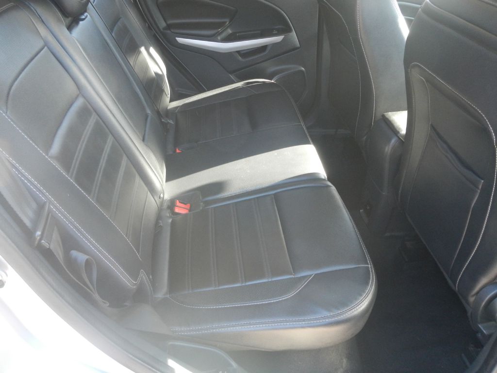Photo 25 of this FORD ECOSPORT 4WD