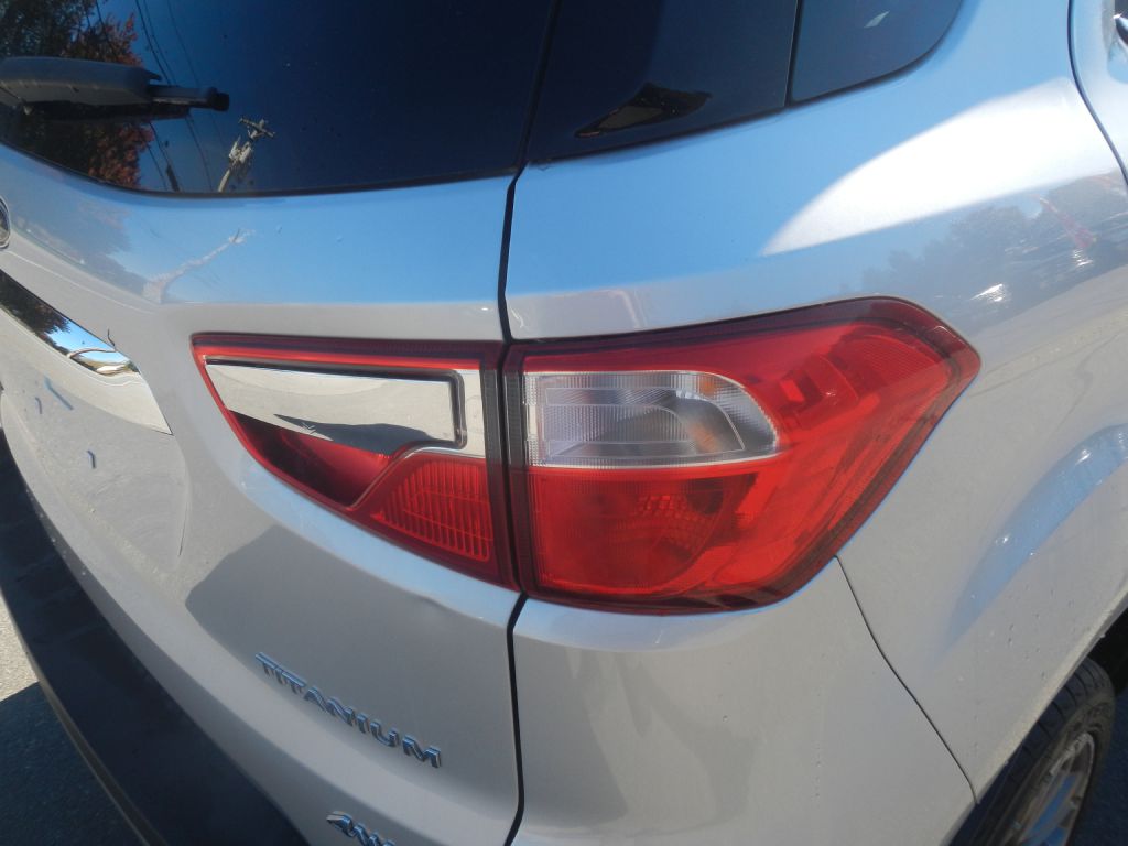 Photo 28 of this FORD ECOSPORT 4WD