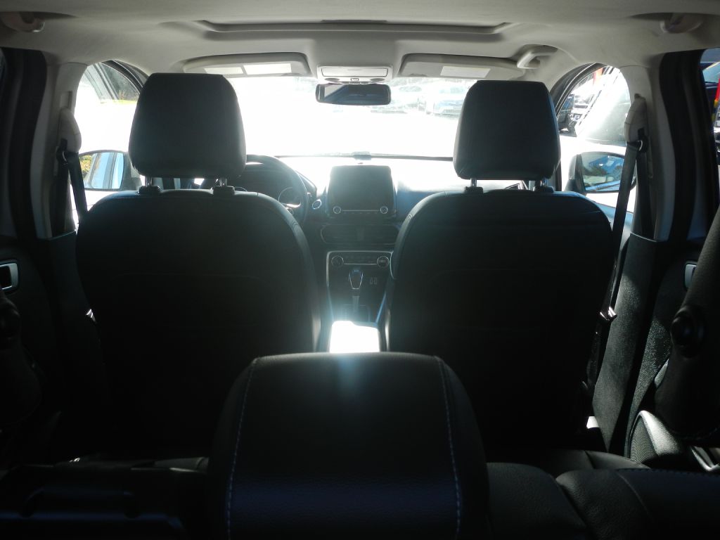 Photo 35 of this FORD ECOSPORT 4WD