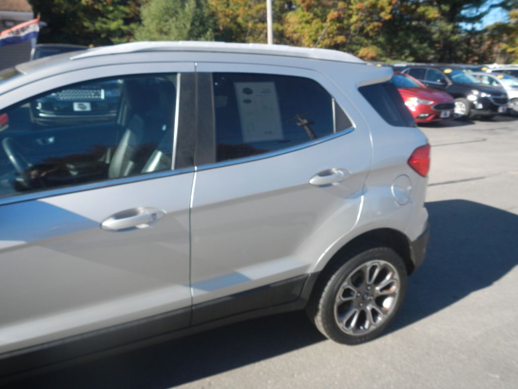 Photo 38 of this FORD ECOSPORT 4WD
