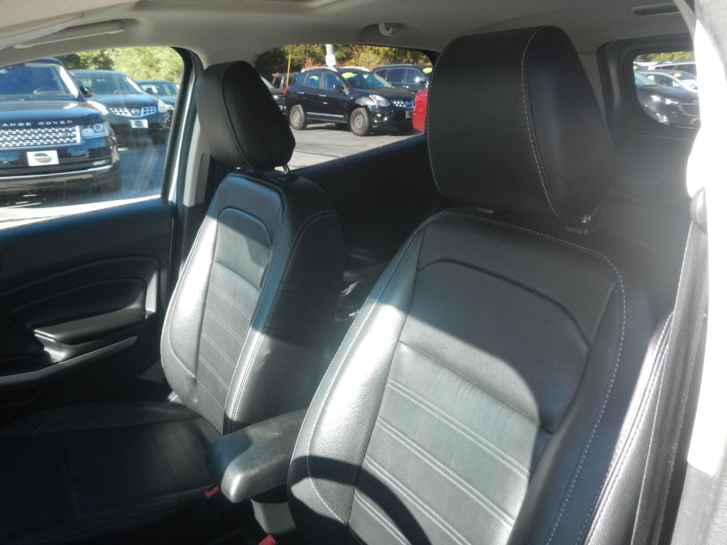 Photo 50 of this FORD ECOSPORT 4WD