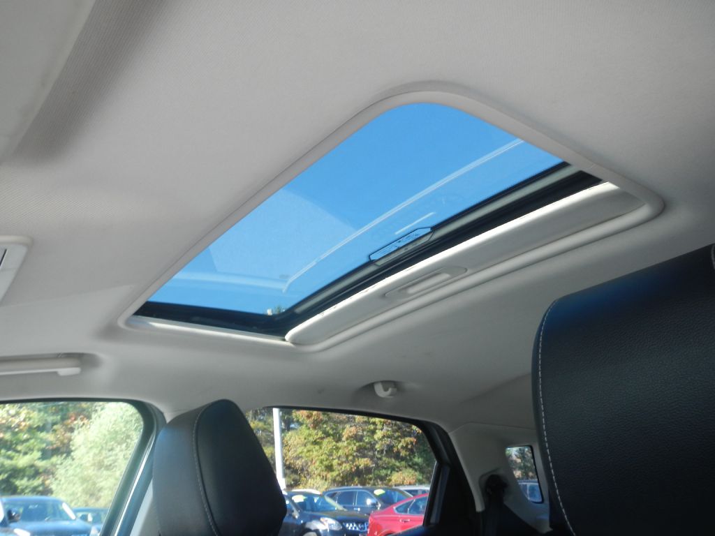 Photo 51 of this FORD ECOSPORT 4WD