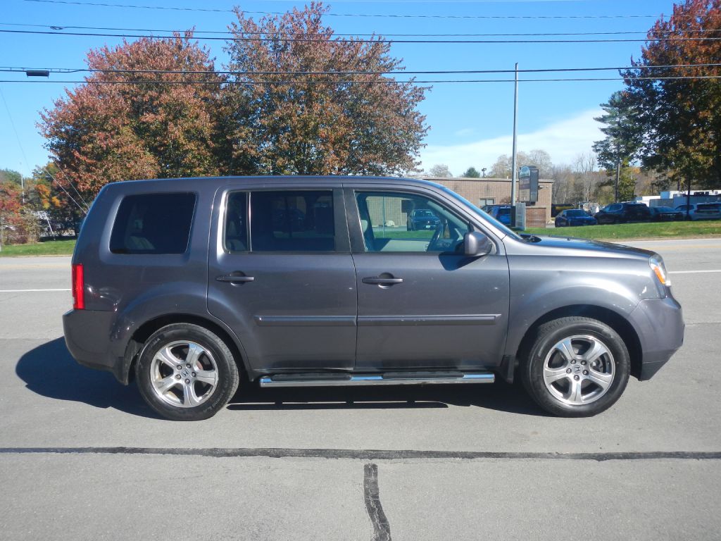 Photo 16 of this HONDA PILOT AWD