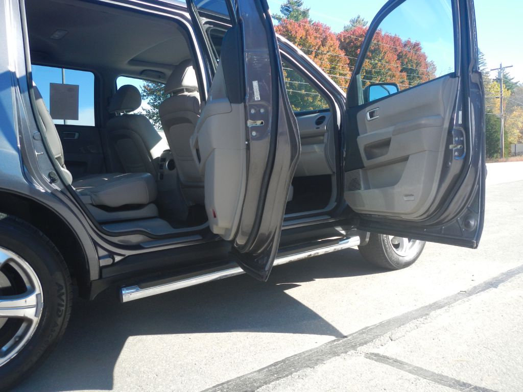 Photo 18 of this HONDA PILOT AWD