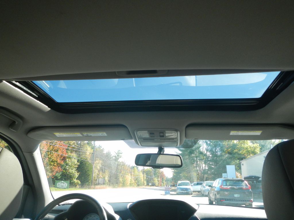 Photo 31 of this HONDA PILOT AWD