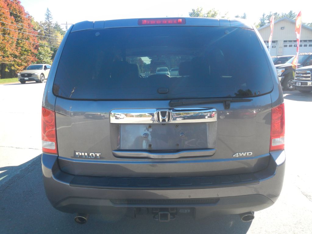 Photo 36 of this HONDA PILOT AWD