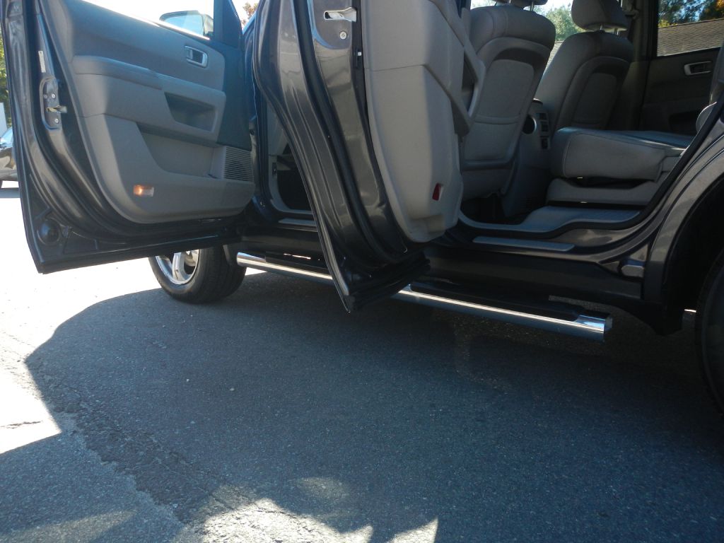 Photo 46 of this HONDA PILOT AWD