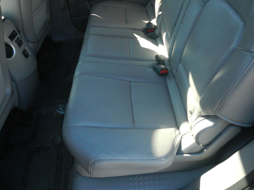 Photo 48 of this HONDA PILOT AWD