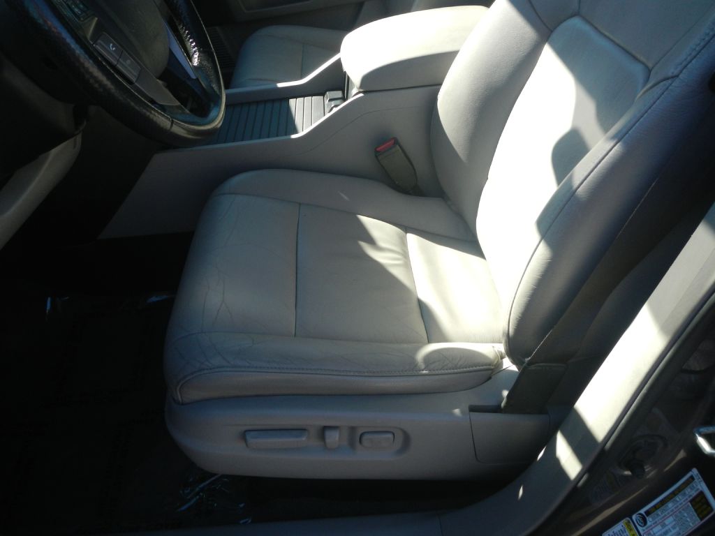 Photo 55 of this HONDA PILOT AWD