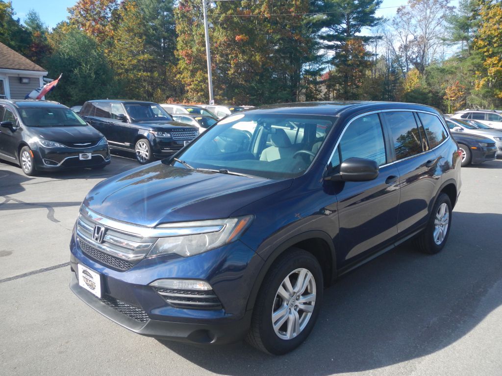 Photo 2 of this HONDA PILOT AWD