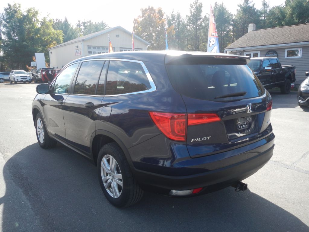 Photo 7 of this HONDA PILOT AWD