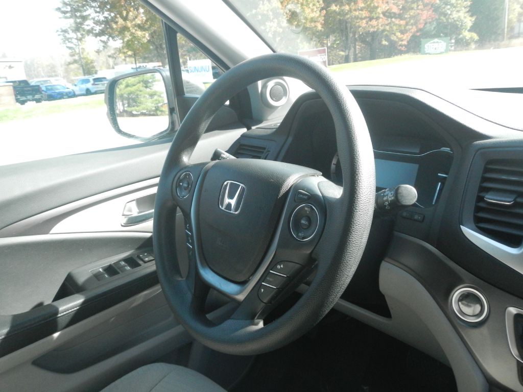 Photo 22 of this HONDA PILOT AWD