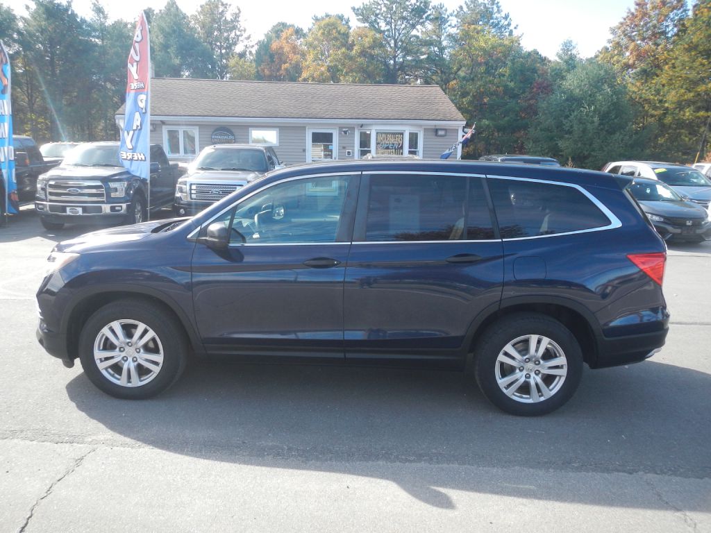 Photo 41 of this HONDA PILOT AWD