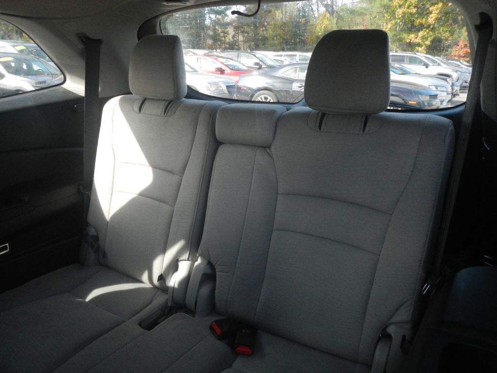 Photo 47 of this HONDA PILOT AWD