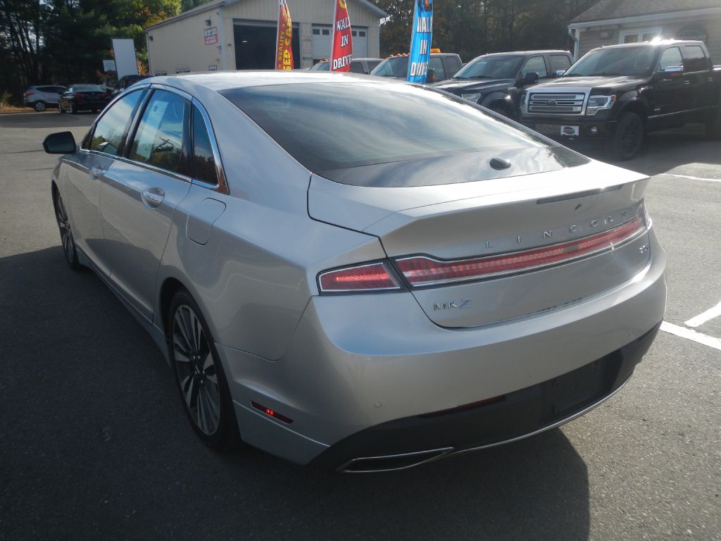 Photo 6 of this LINCOLN MKZ