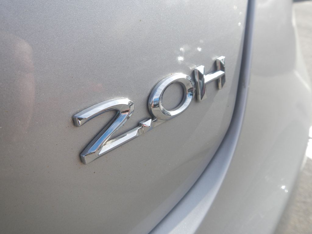 Photo 30 of this LINCOLN MKZ