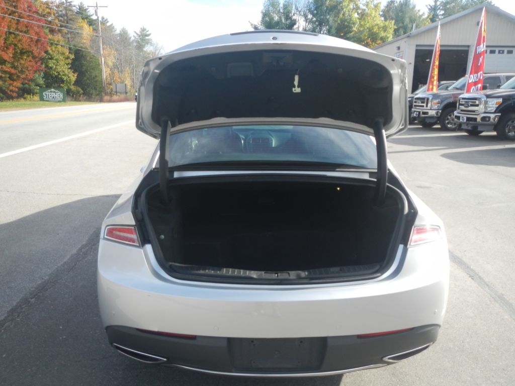 Photo 31 of this LINCOLN MKZ