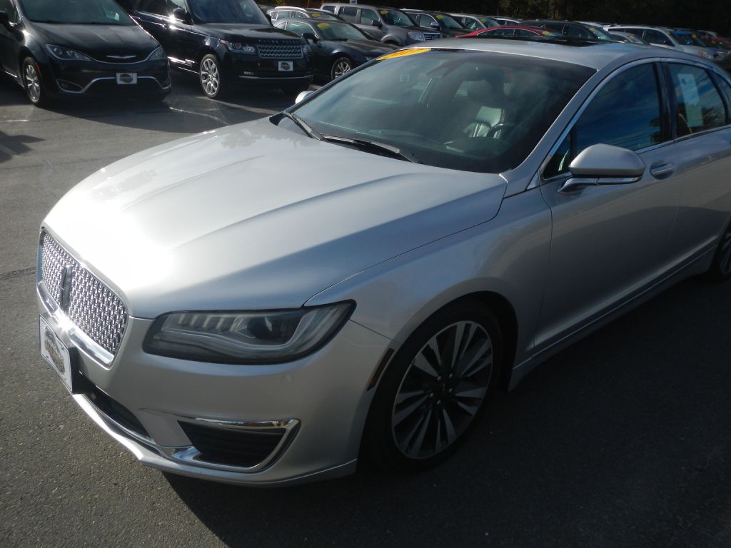 Photo 32 of this LINCOLN MKZ