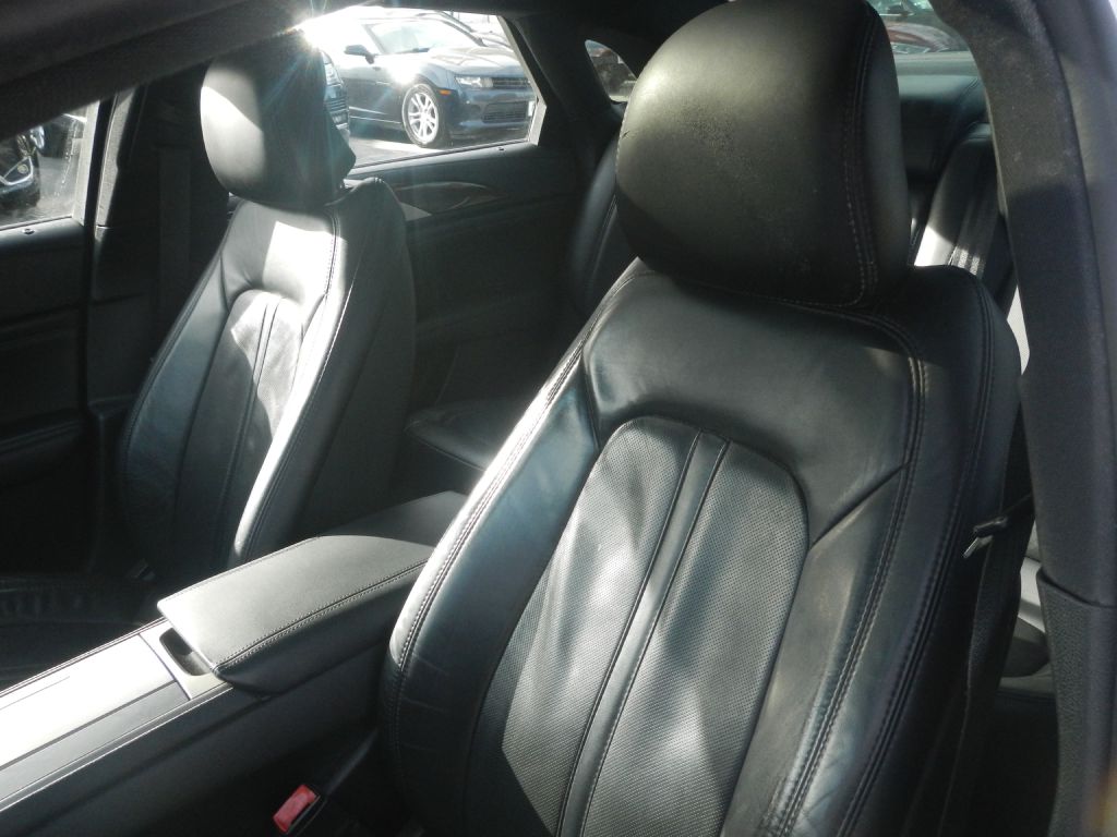 Photo 39 of this LINCOLN MKZ