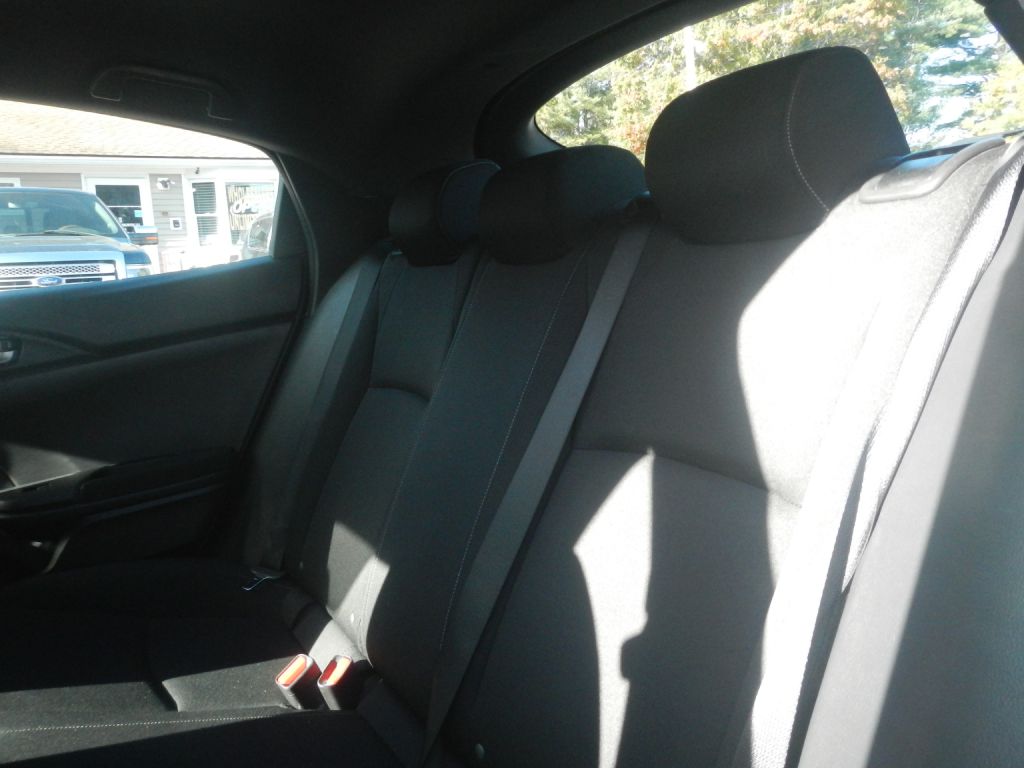 Photo 5 of this HONDA CIVIC