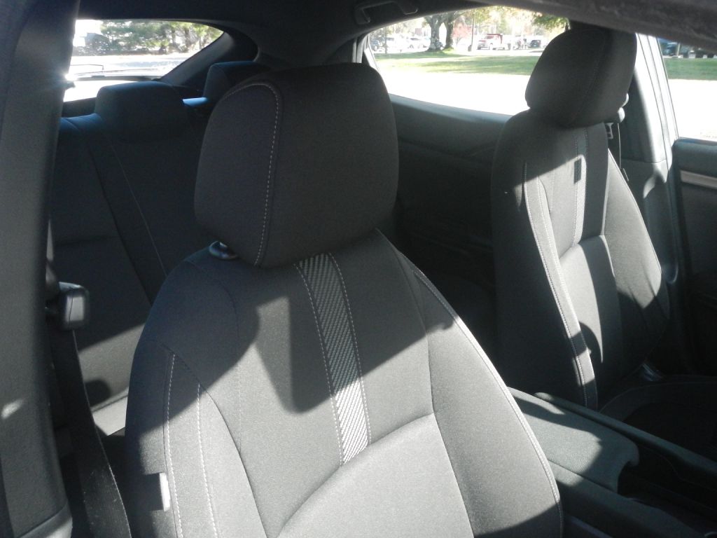 Photo 18 of this HONDA CIVIC