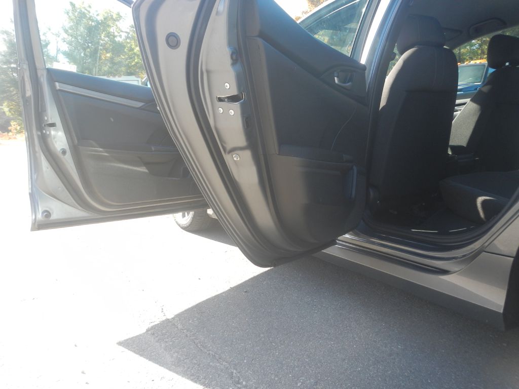Photo 37 of this HONDA CIVIC
