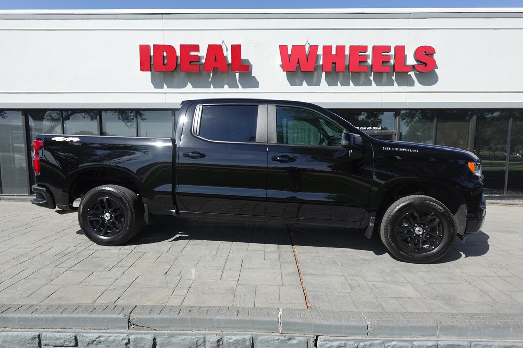 Black 2026 Chevrolet Silverado 1500 Pickup Truck Four-Wheel Drive Automatic