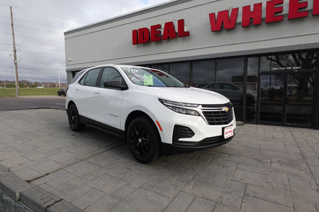 View vehicle photo 2