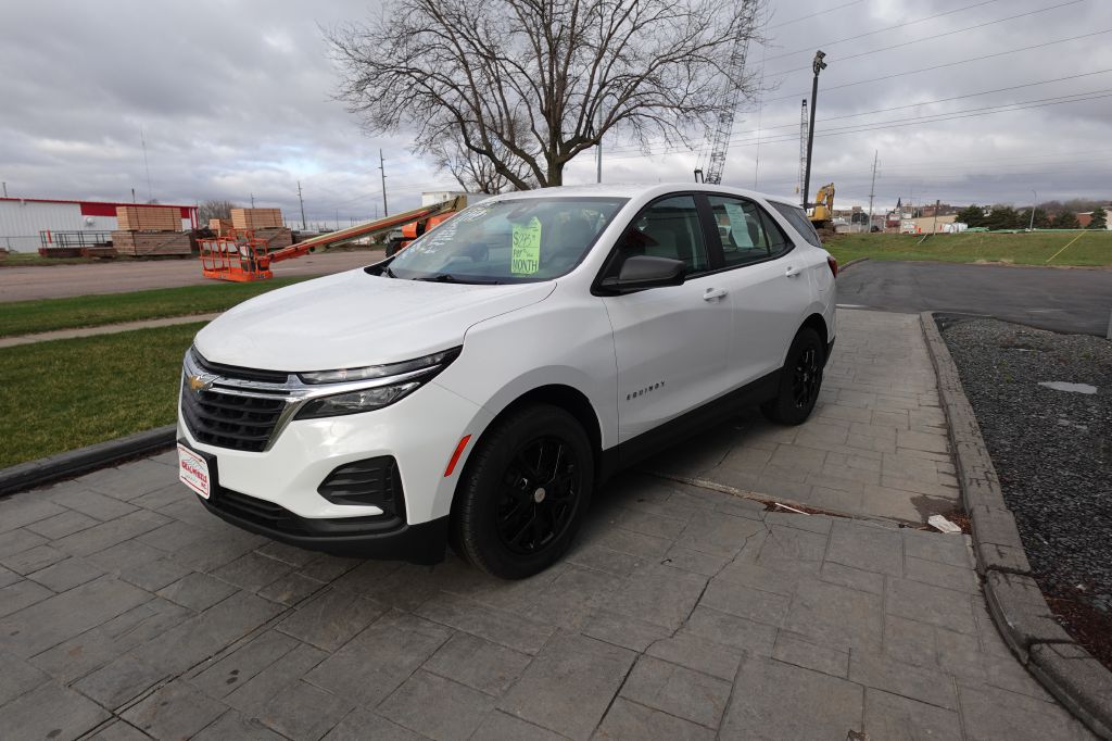 View vehicle photo 7