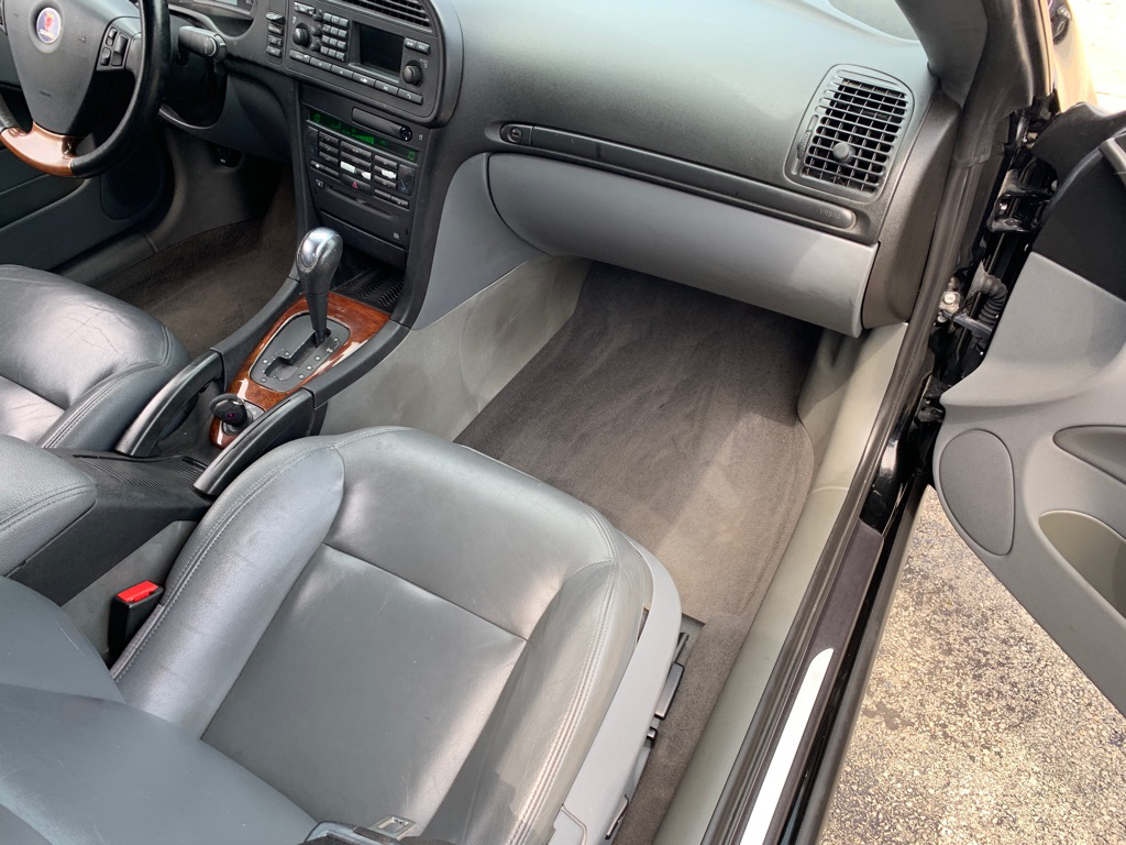 Photo 13 of this SAAB 9-3