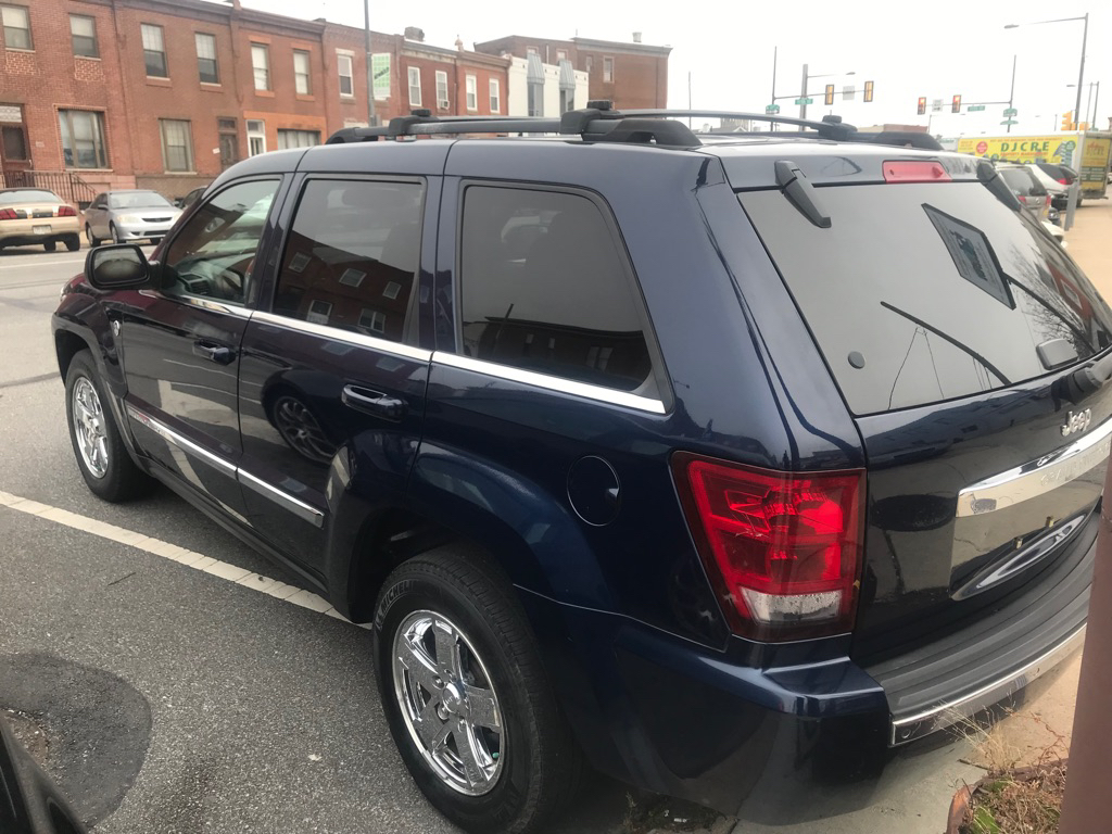 Photo 2 of this JEEP GRAND CHEROKEE